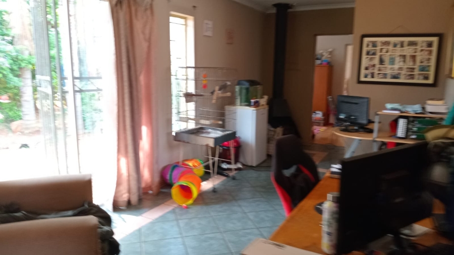 2 Bedroom Property for Sale in Pierre Van Ryneveld Gauteng