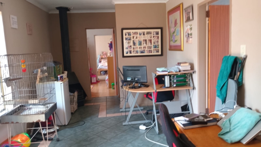 2 Bedroom Property for Sale in Pierre Van Ryneveld Gauteng