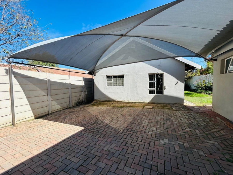 To Let 3 Bedroom Property for Rent in Vorna Valley Gauteng