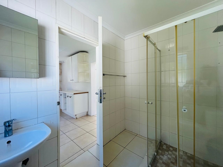 To Let 3 Bedroom Property for Rent in Vorna Valley Gauteng