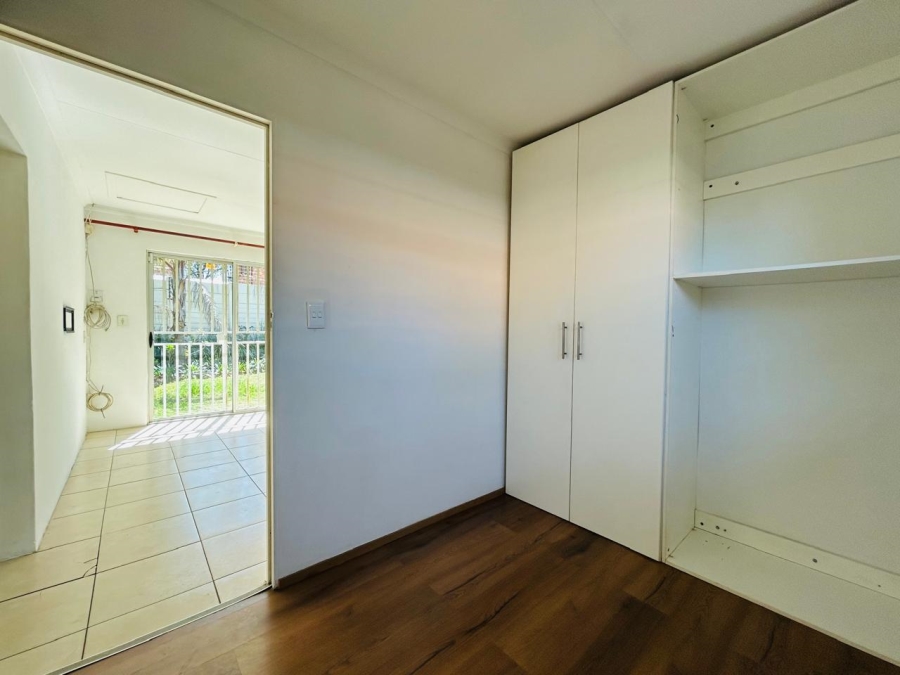To Let 3 Bedroom Property for Rent in Vorna Valley Gauteng