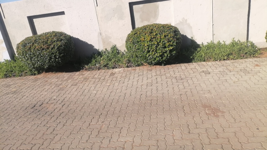 2 Bedroom Property for Sale in Beyers Park Gauteng