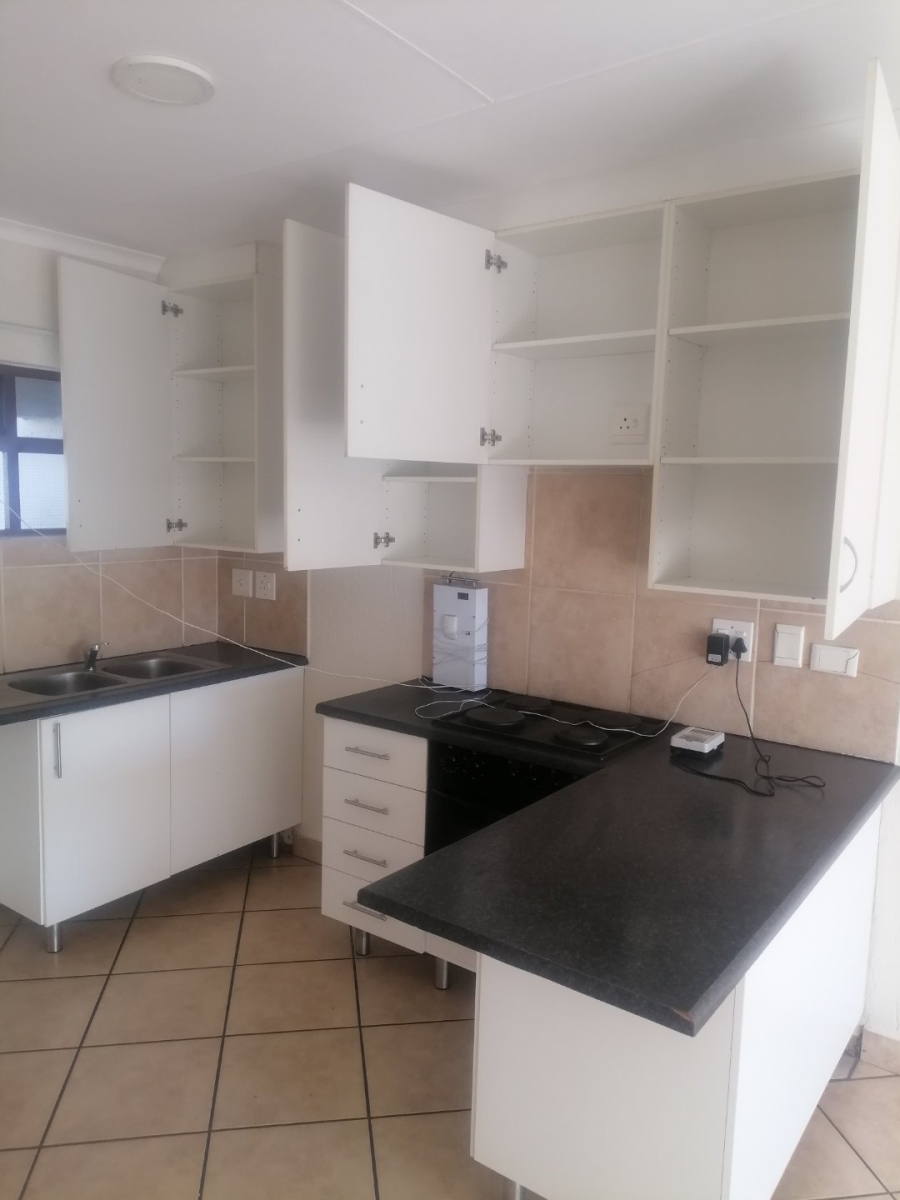 2 Bedroom Property for Sale in Beyers Park Gauteng