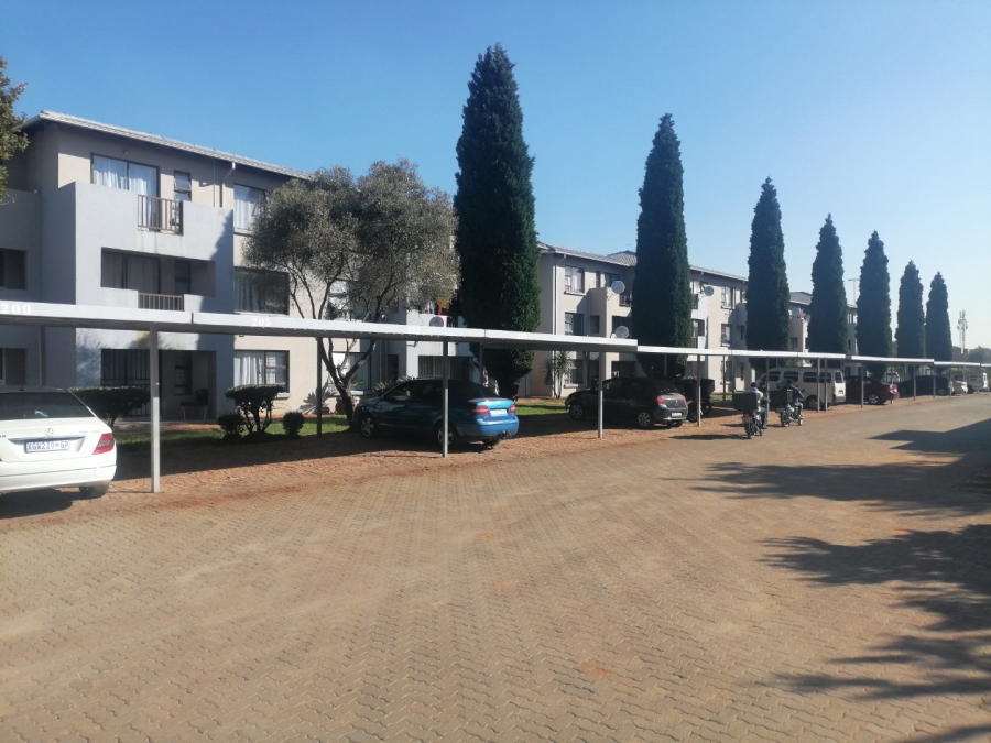 2 Bedroom Property for Sale in Beyers Park Gauteng
