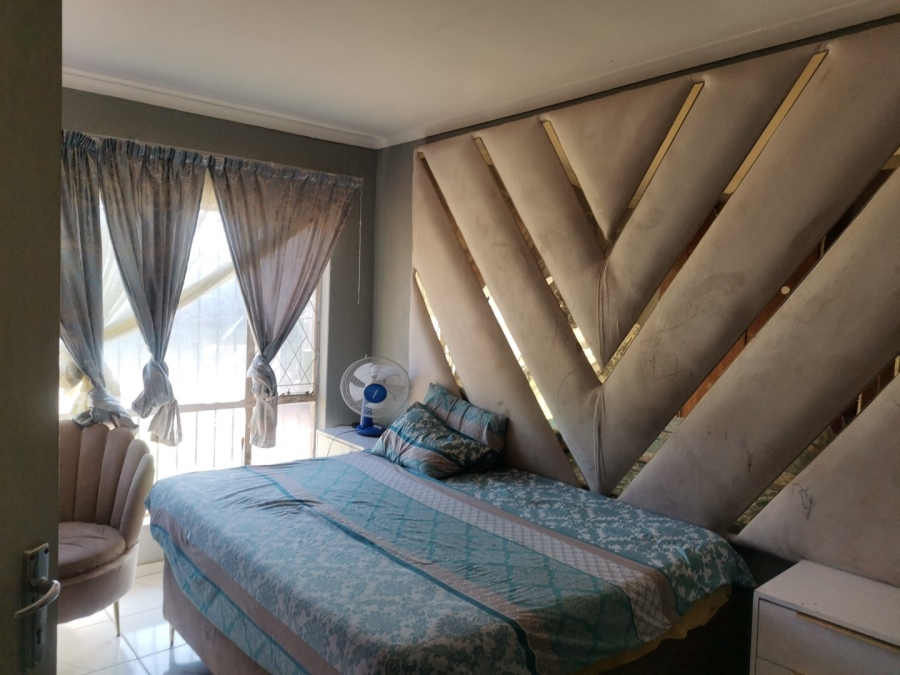3 Bedroom Property for Sale in Dorandia Gauteng