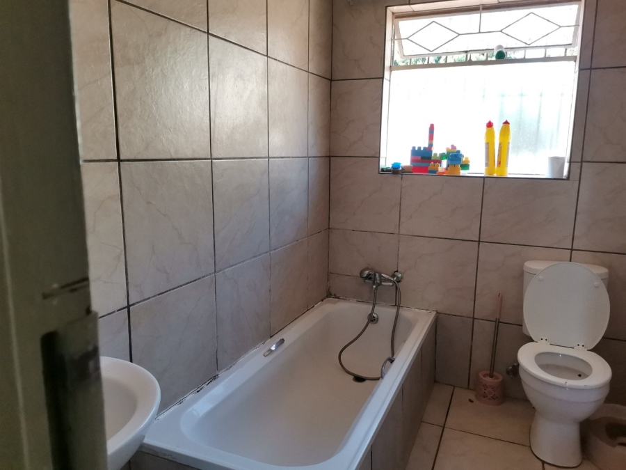 3 Bedroom Property for Sale in Dorandia Gauteng