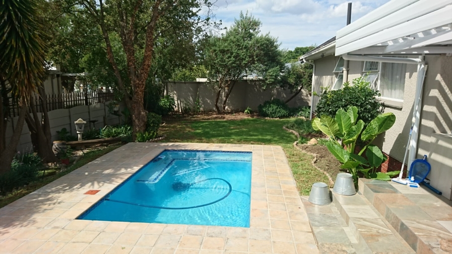 3 Bedroom Property for Sale in Edenvale Central Gauteng