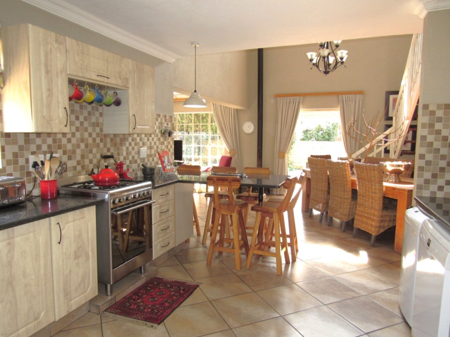 3 Bedroom Property for Sale in Clubview West Gauteng