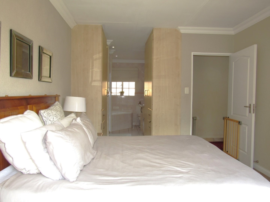 3 Bedroom Property for Sale in Clubview West Gauteng