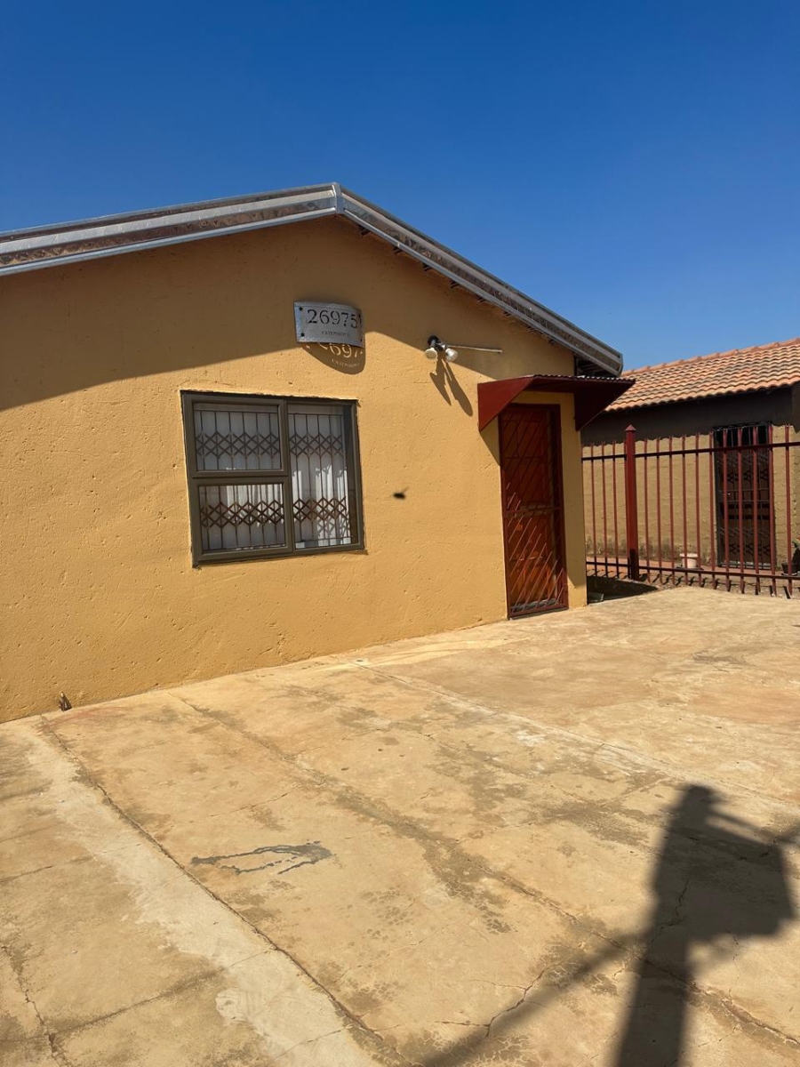 2 Bedroom Property for Sale in Lotus Gardens Gauteng