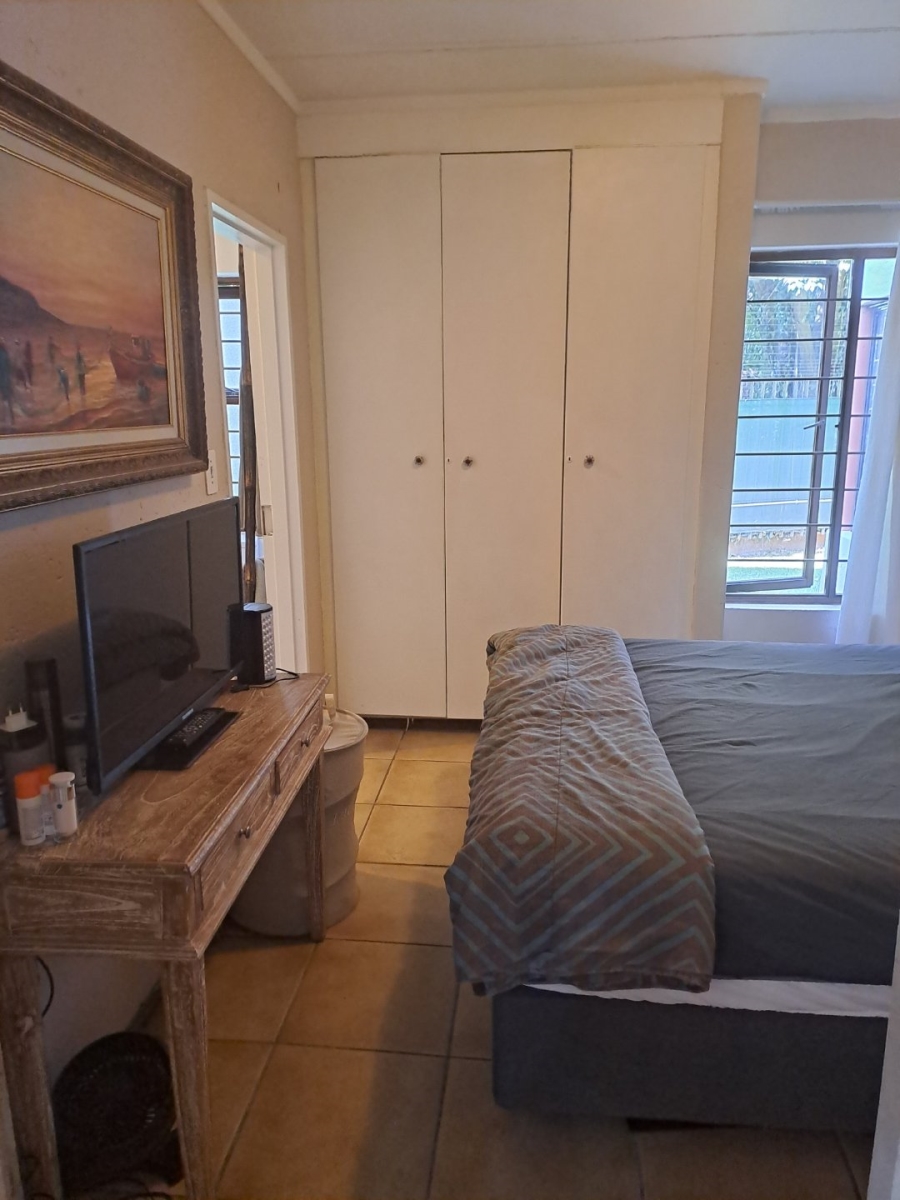 To Let 1 Bedroom Property for Rent in Bedfordview Gauteng