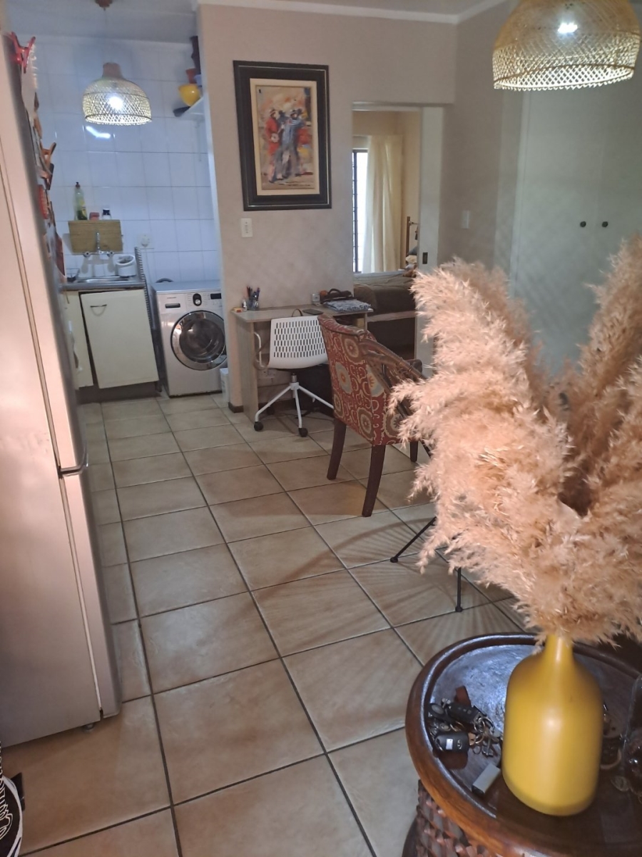 To Let 1 Bedroom Property for Rent in Bedfordview Gauteng