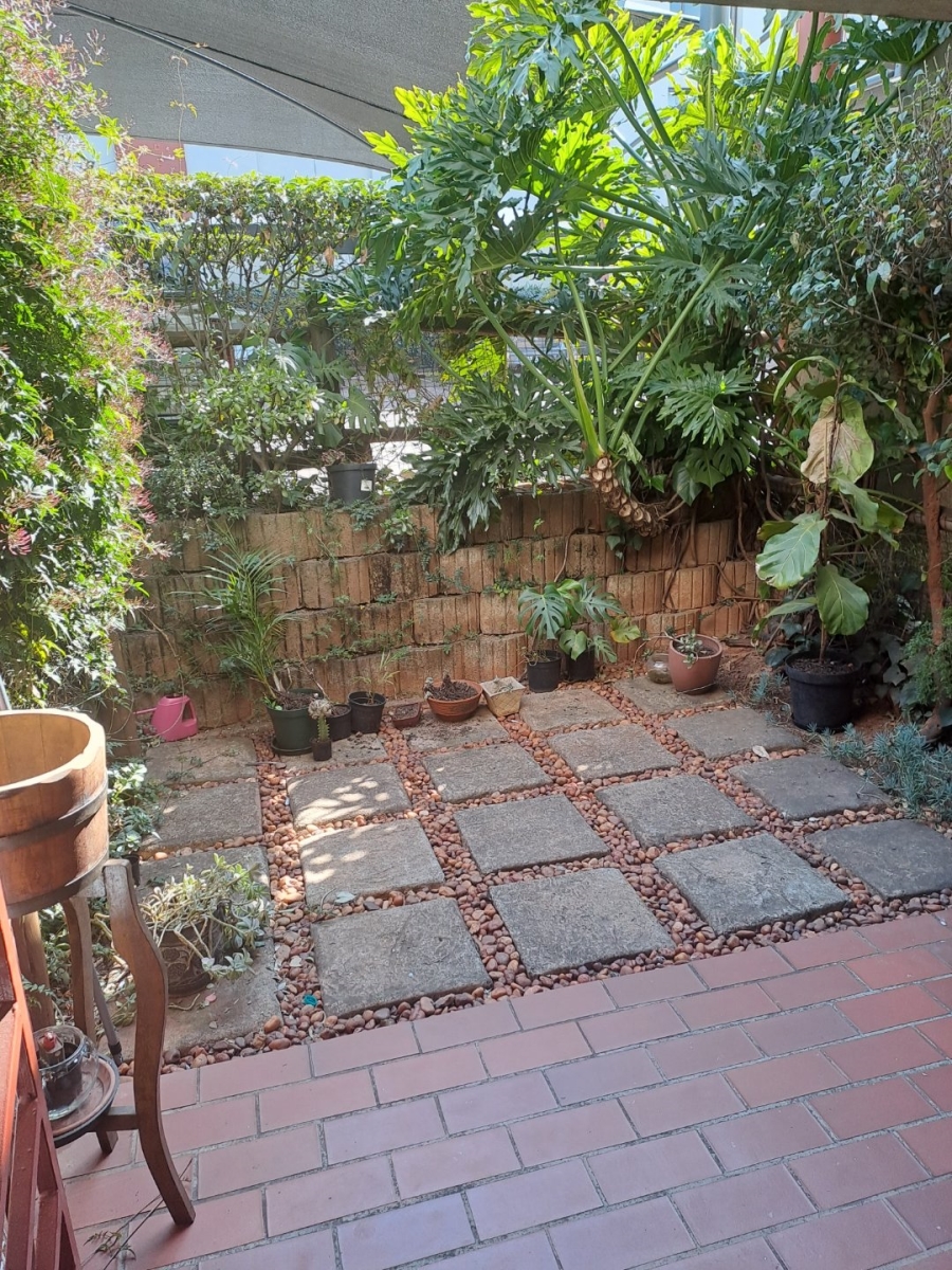 To Let 1 Bedroom Property for Rent in Bedfordview Gauteng