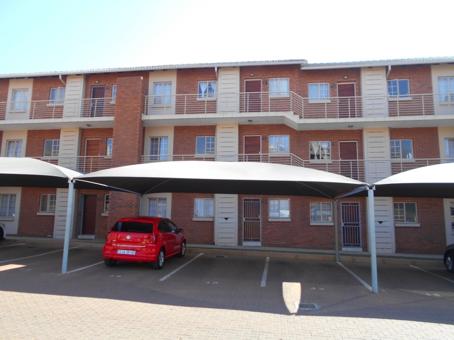 To Let 2 Bedroom Property for Rent in Monavoni Gauteng