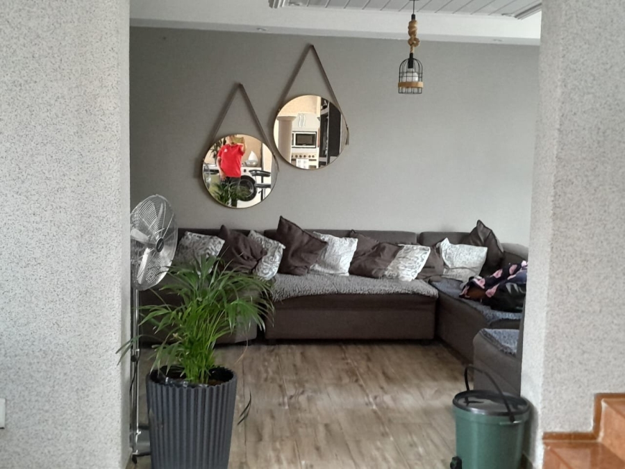 4 Bedroom Property for Sale in Nkwe Estate Gauteng