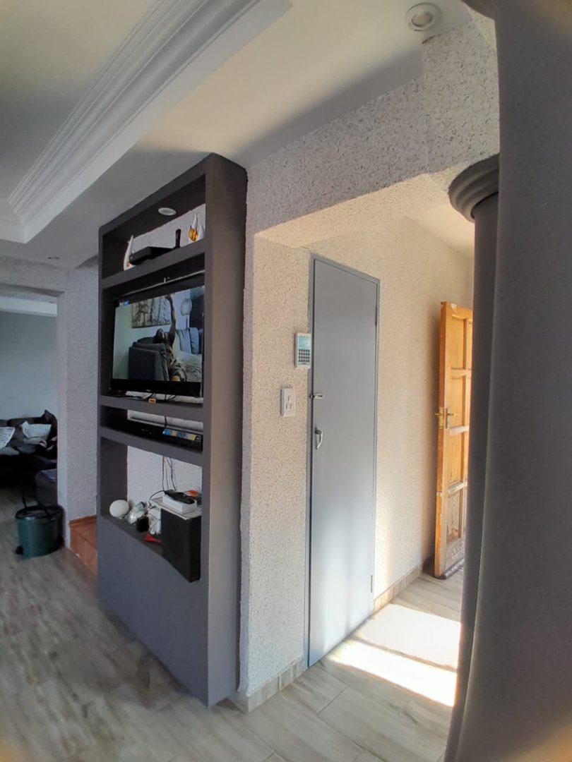4 Bedroom Property for Sale in Nkwe Estate Gauteng