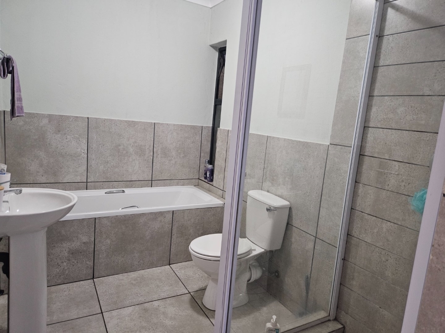 2 Bedroom Property for Sale in Eveleigh Gauteng