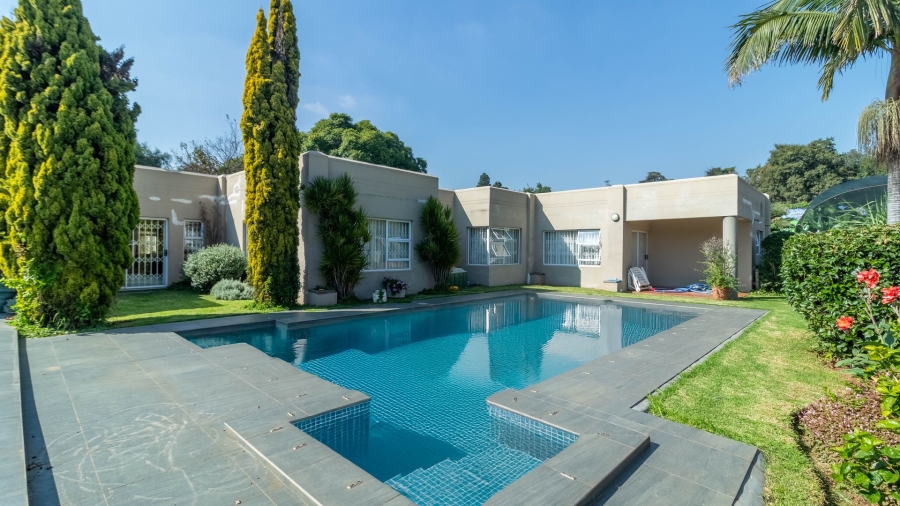 7 Bedroom Property for Sale in Observatory Gauteng