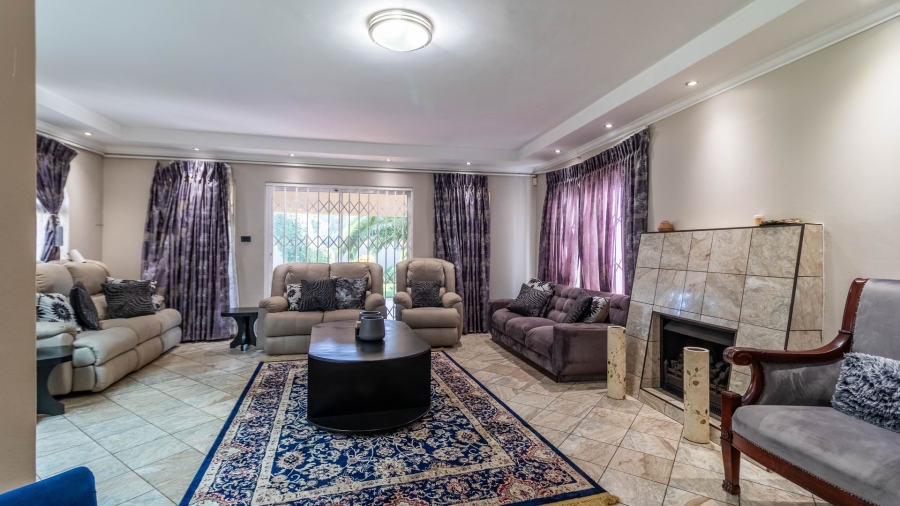 7 Bedroom Property for Sale in Observatory Gauteng