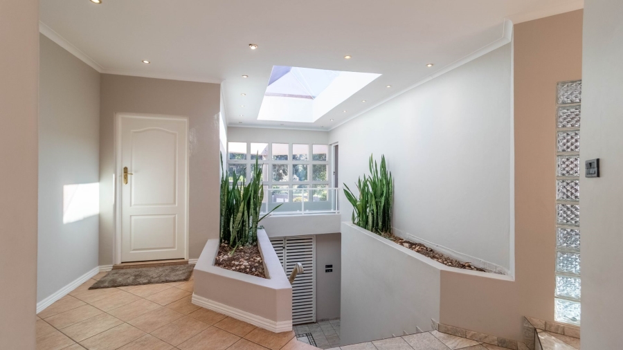 7 Bedroom Property for Sale in Observatory Gauteng