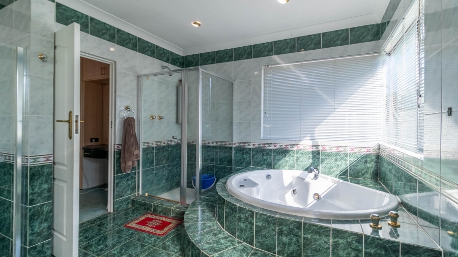 7 Bedroom Property for Sale in Observatory Gauteng