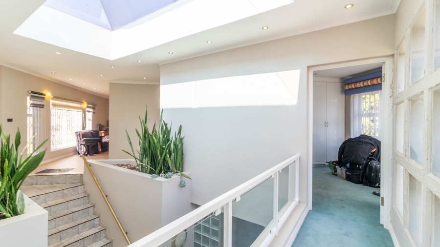 7 Bedroom Property for Sale in Observatory Gauteng