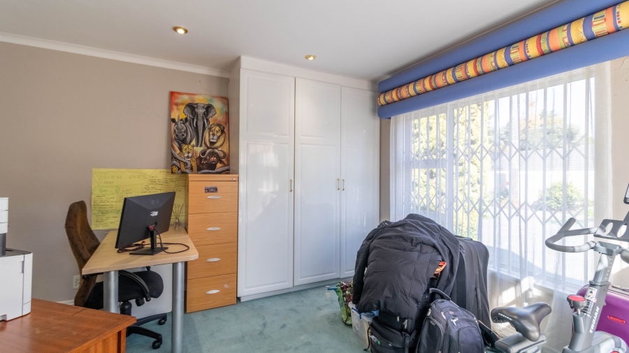 7 Bedroom Property for Sale in Observatory Gauteng