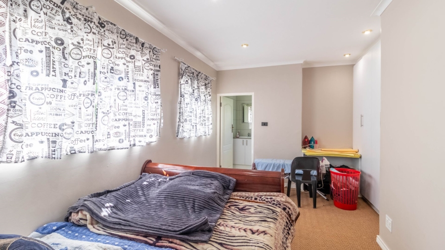 7 Bedroom Property for Sale in Observatory Gauteng