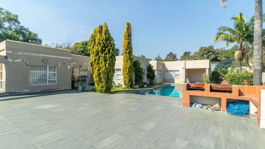 7 Bedroom Property for Sale in Observatory Gauteng