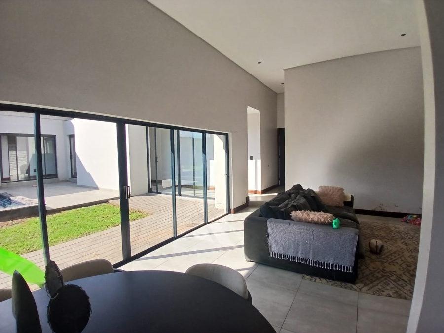 4 Bedroom Property for Sale in Midstream Estate Gauteng