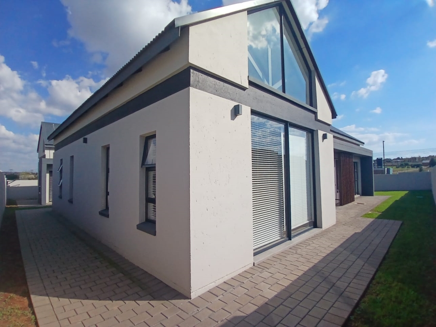 4 Bedroom Property for Sale in Midstream Estate Gauteng