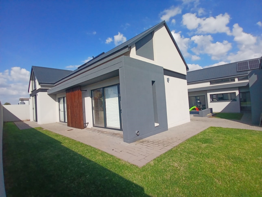 4 Bedroom Property for Sale in Midstream Estate Gauteng