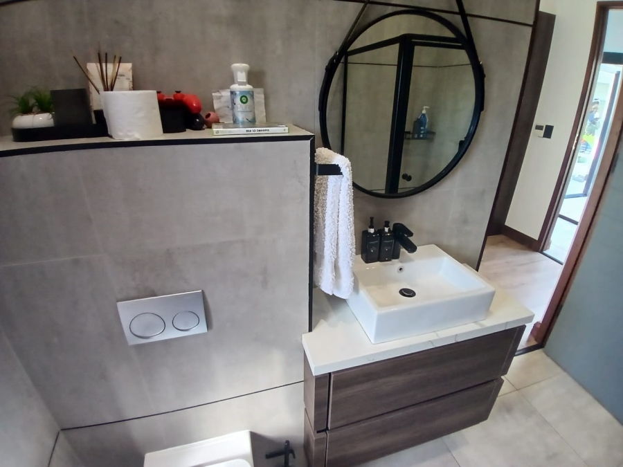4 Bedroom Property for Sale in Midstream Estate Gauteng