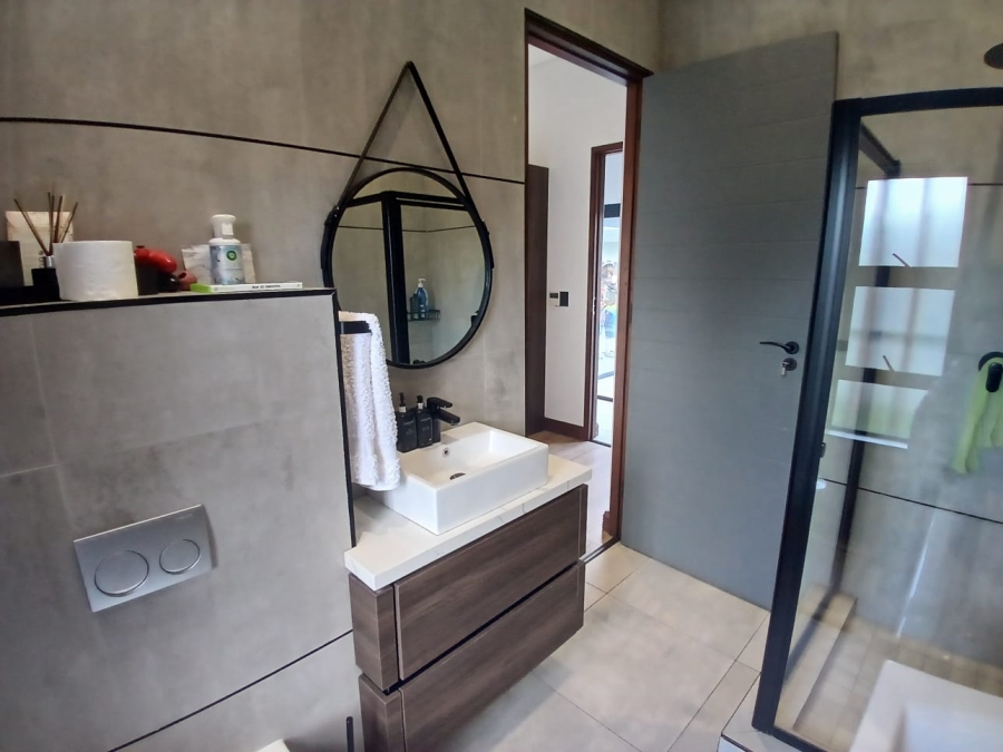4 Bedroom Property for Sale in Midstream Estate Gauteng