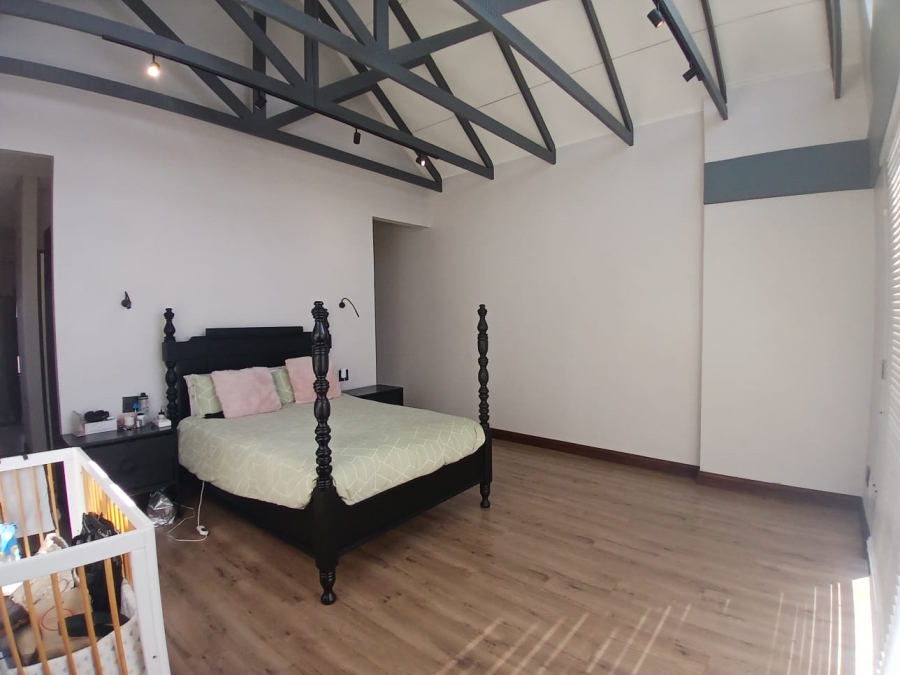 4 Bedroom Property for Sale in Midstream Estate Gauteng