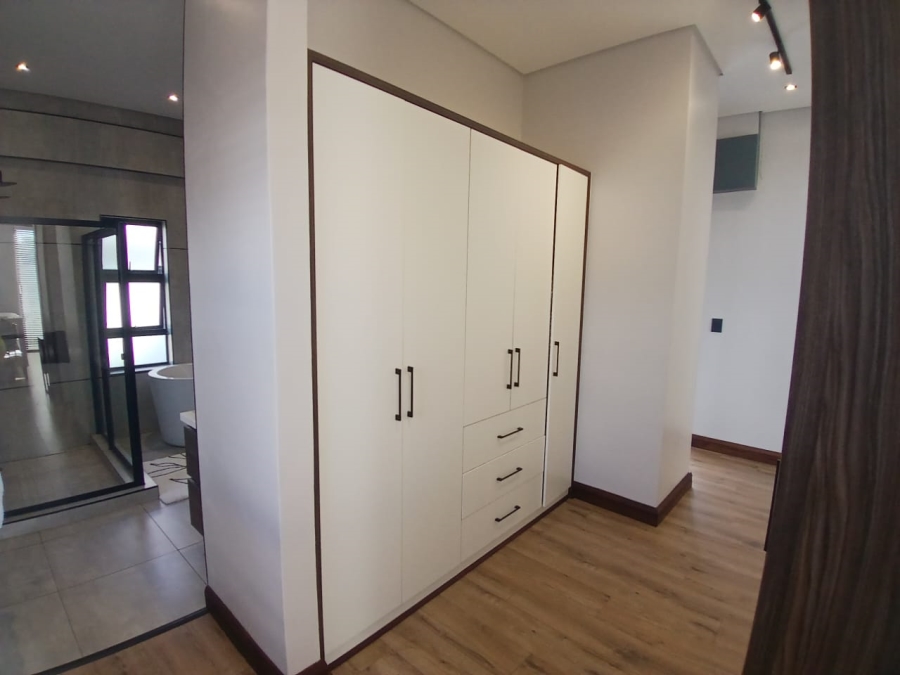 4 Bedroom Property for Sale in Midstream Estate Gauteng