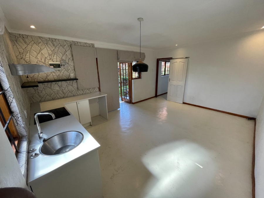 To Let 1 Bedroom Property for Rent in Melville Gauteng
