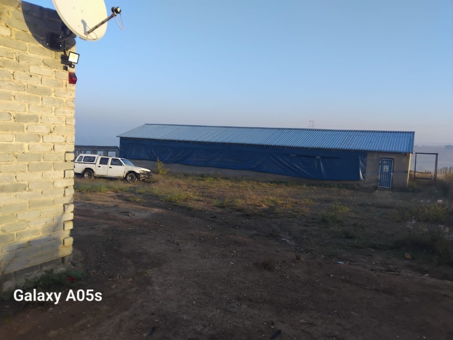 To Let commercial Property for Rent in Laezonia Gauteng
