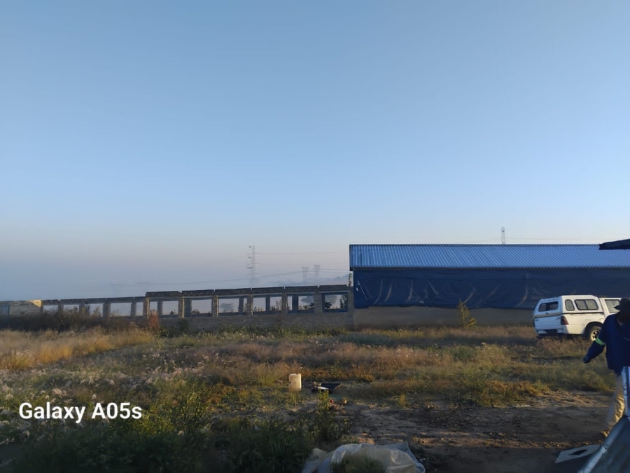 To Let commercial Property for Rent in Laezonia Gauteng