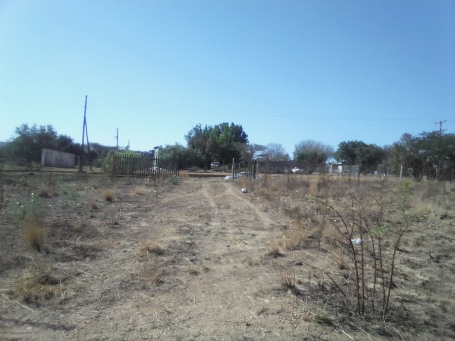 To Let commercial Property for Rent in Laezonia Gauteng