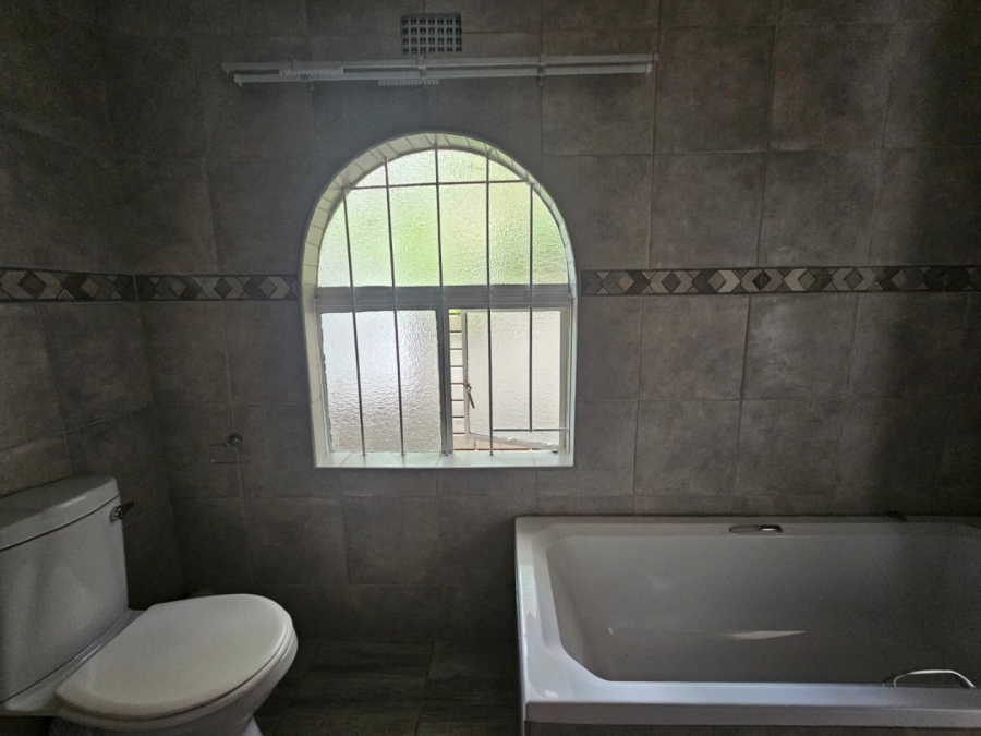 2 Bedroom Property for Sale in Bedfordview Gauteng