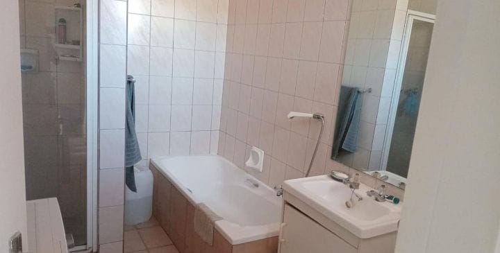To Let 2 Bedroom Property for Rent in Bedfordview Gauteng