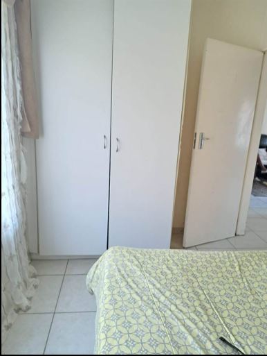 2 Bedroom Property for Sale in Chloorkop Gauteng