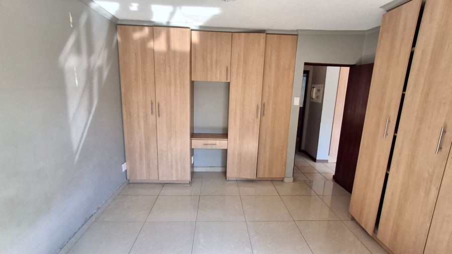 2 Bedroom Property for Sale in Montana Gauteng
