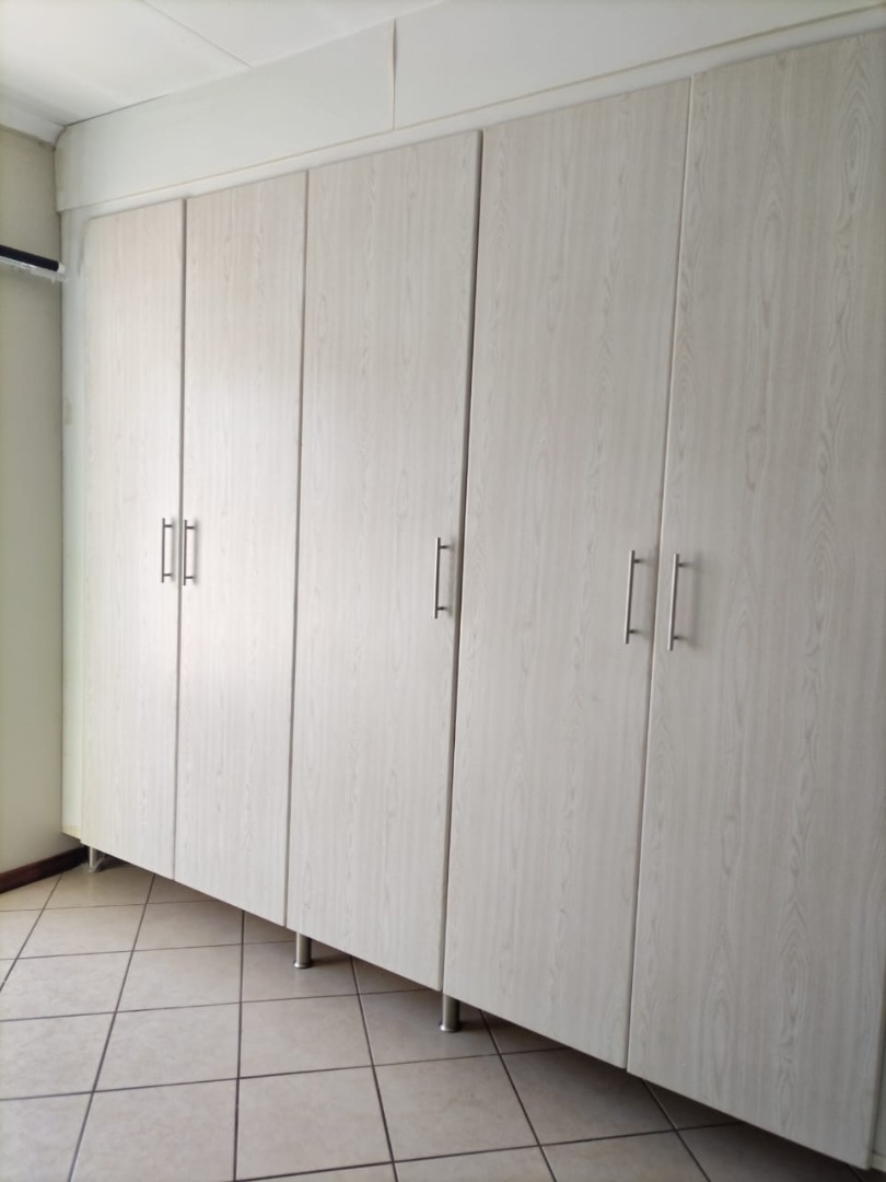 2 Bedroom Property for Sale in The Reeds Gauteng