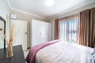 3 Bedroom Property for Sale in Crystal Park Gauteng