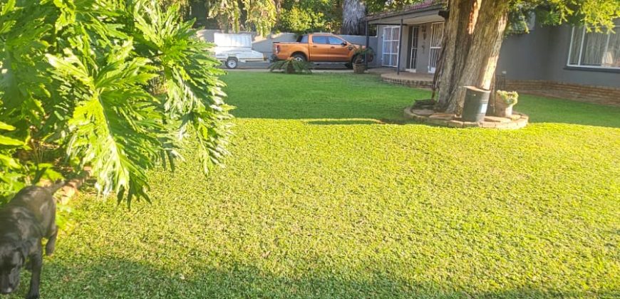 5 Bedroom Property for Sale in Mountain View Gauteng