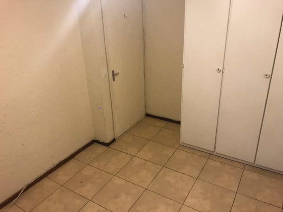 2 Bedroom Property for Sale in Bassonia Gauteng