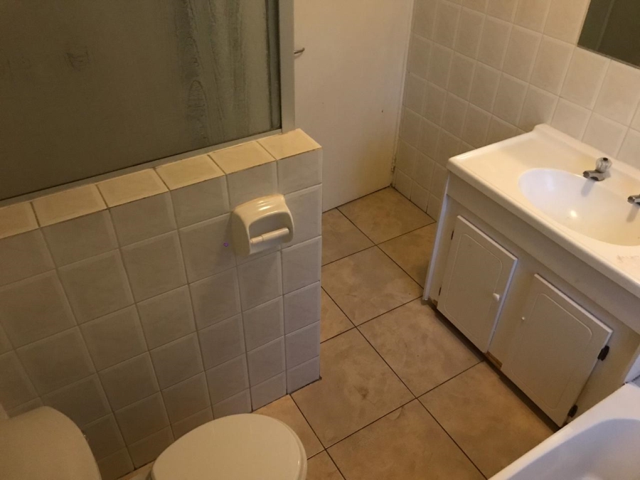 2 Bedroom Property for Sale in Bassonia Gauteng