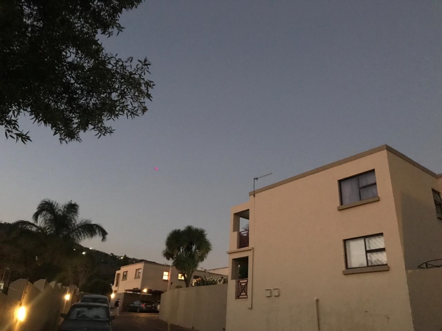 2 Bedroom Property for Sale in Bassonia Gauteng